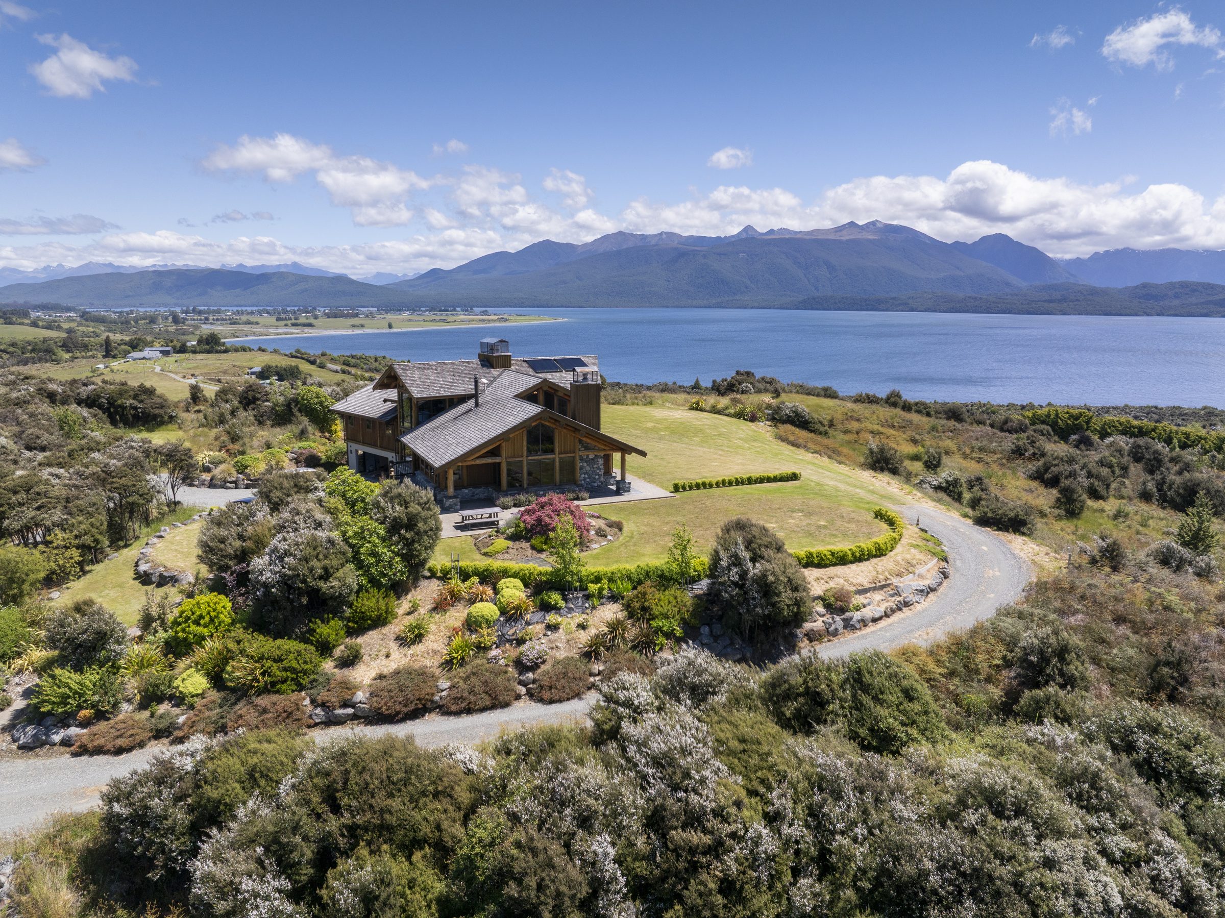 Fiordland Lodge
