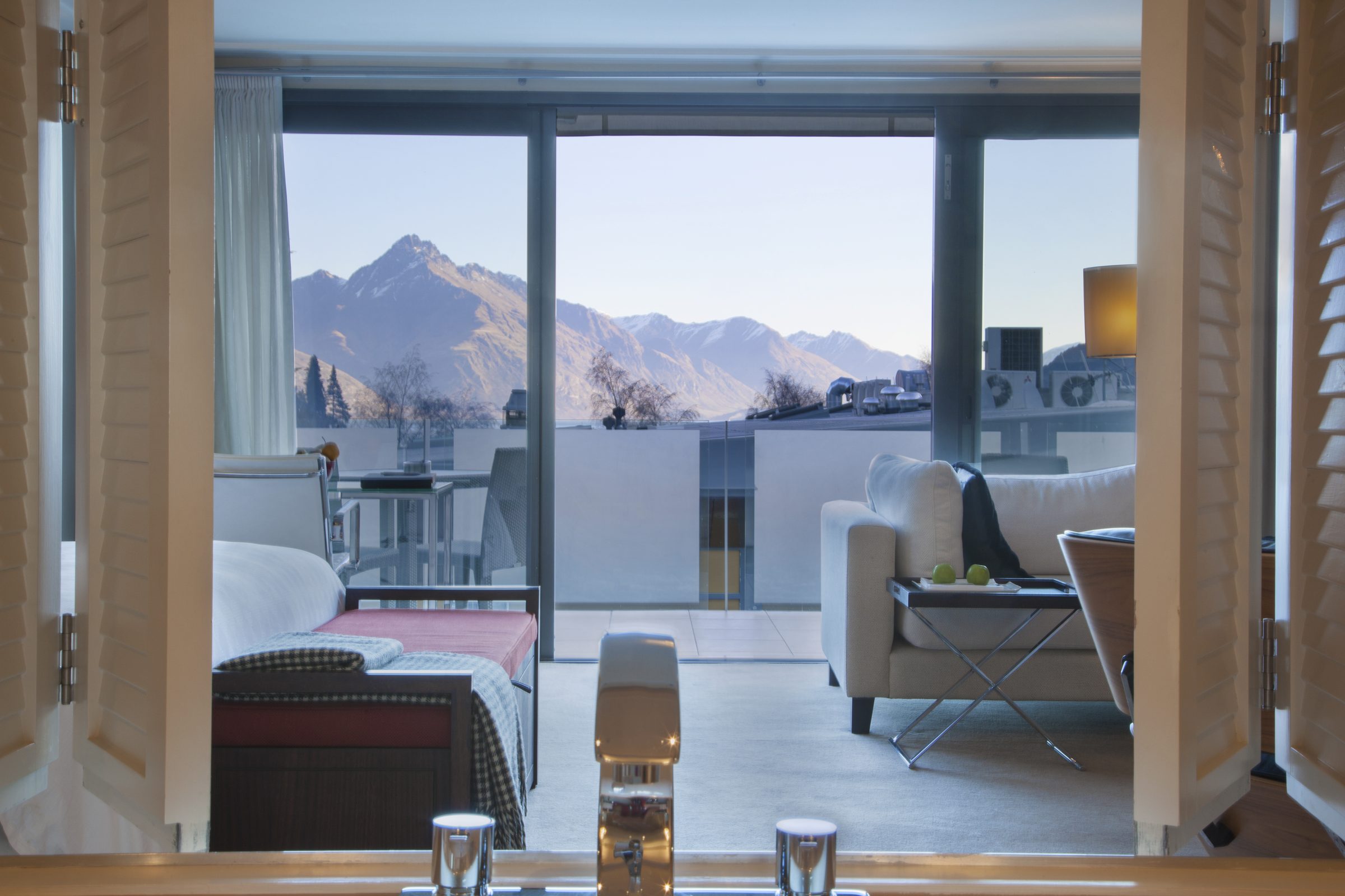 Queenstown lakefront and mountains