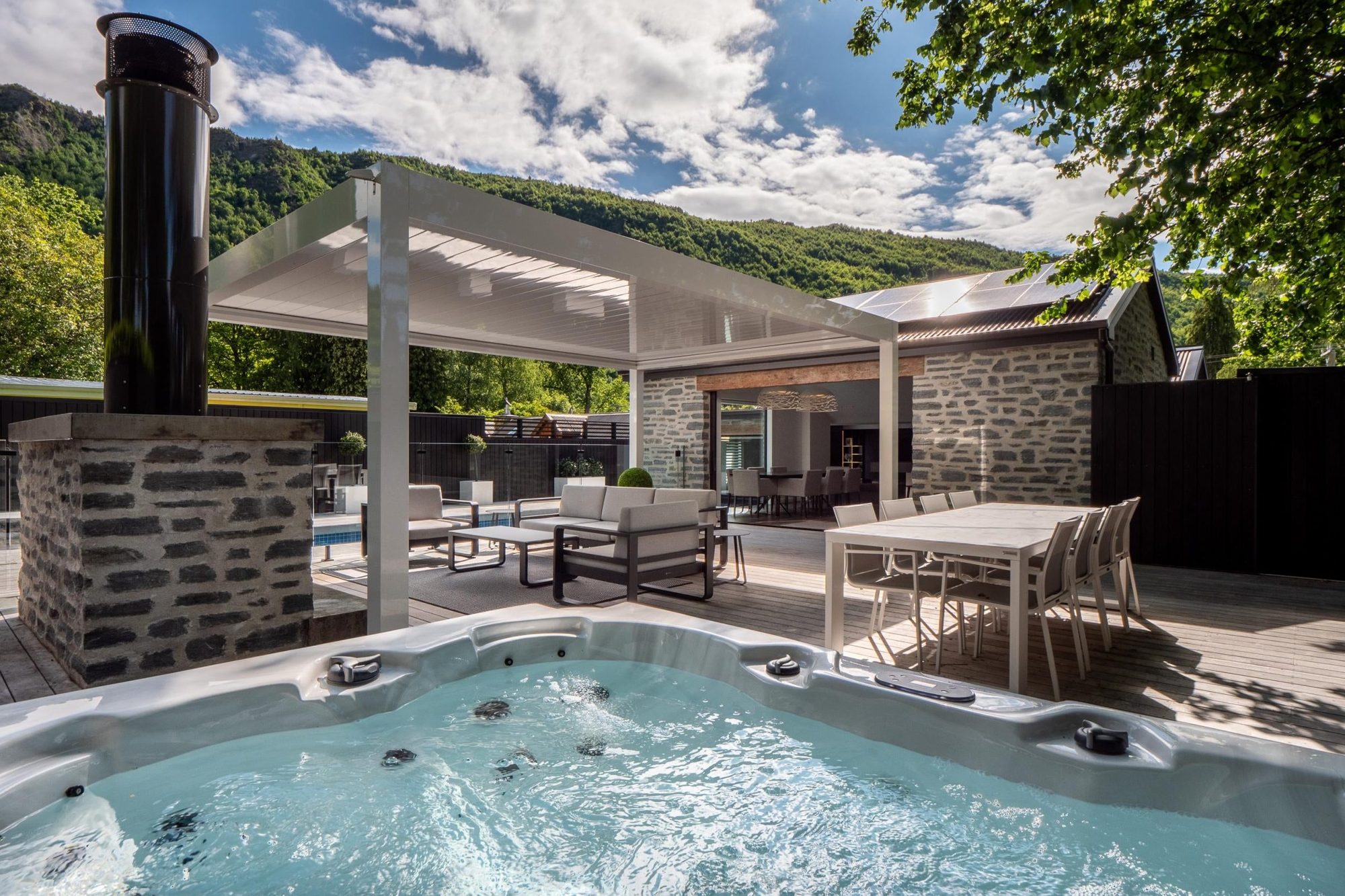 Spa pool beside the lap pool